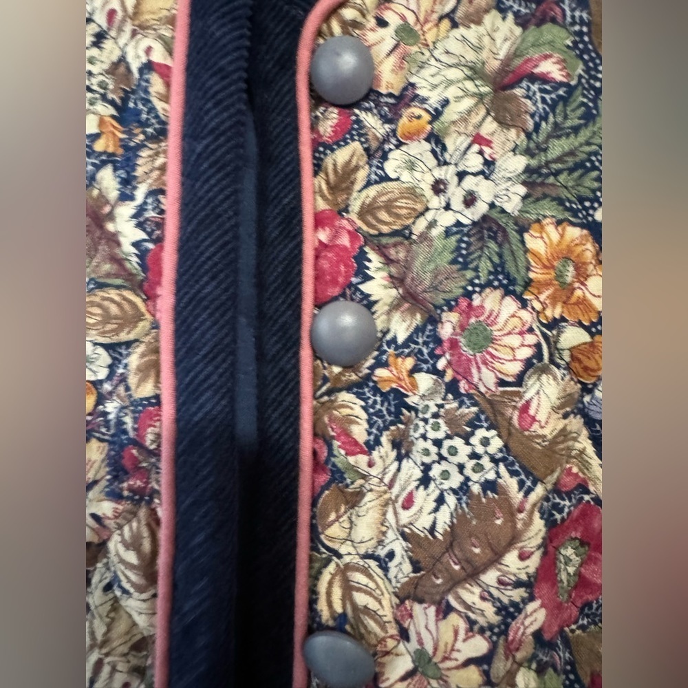Vintage Style Quilted Jacket Floral Tapestry Coat Medium - Picture 6 of 13